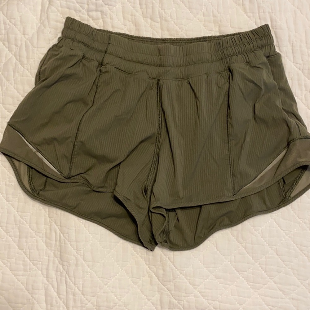 Lululemon hotty hot shorts